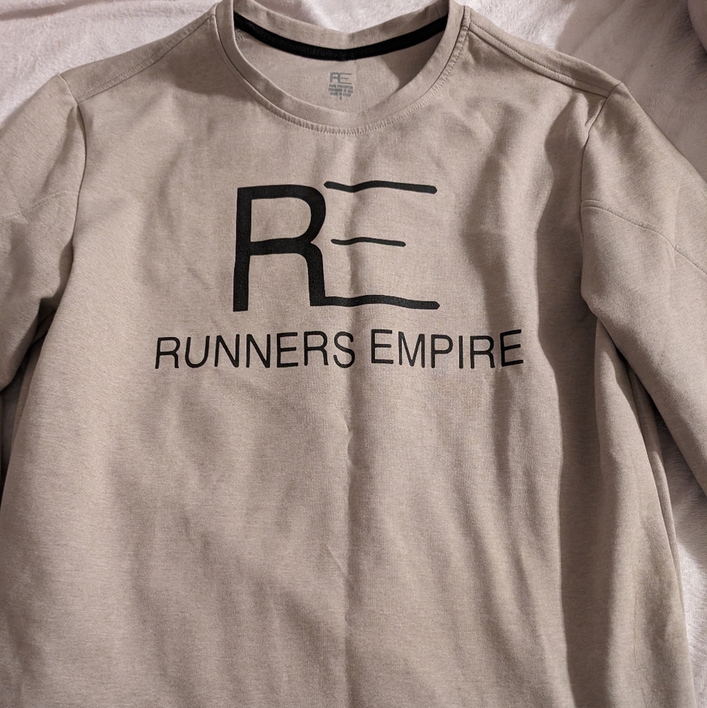Men's Small Runner's Empire sweater